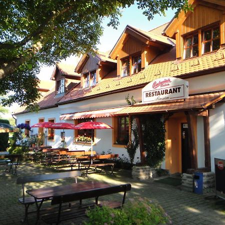 Pension & Restaurant U Konske Drahy Holkov Velešín Eksteriør billede